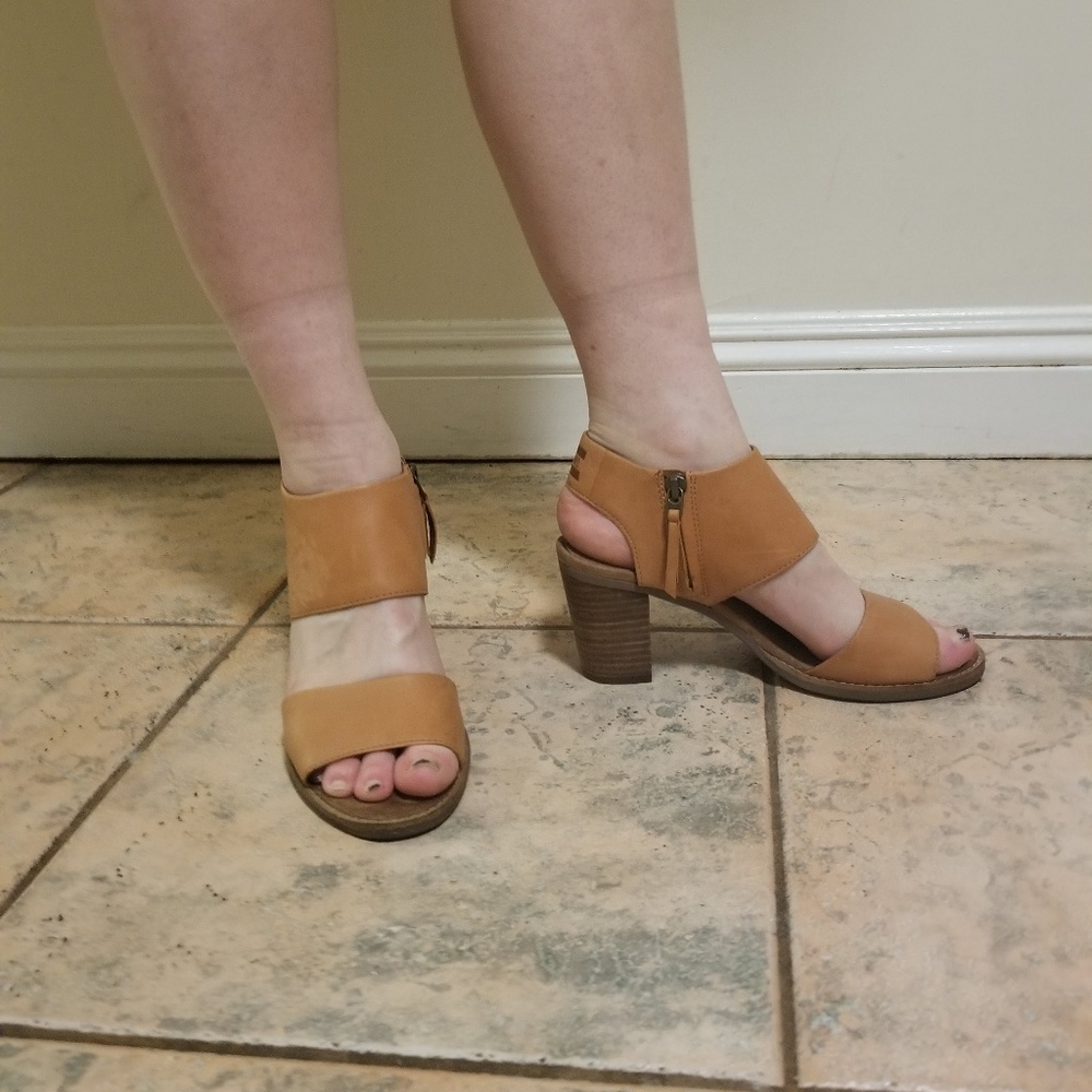 Toms Leather Mallorca Sandals